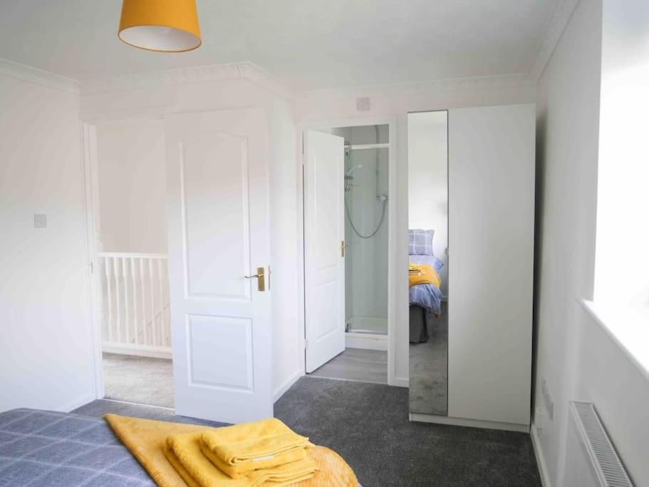 Cosy Four Bed Property With En-Suite Near To Nec Birmingham Airport And The City Екстериор снимка