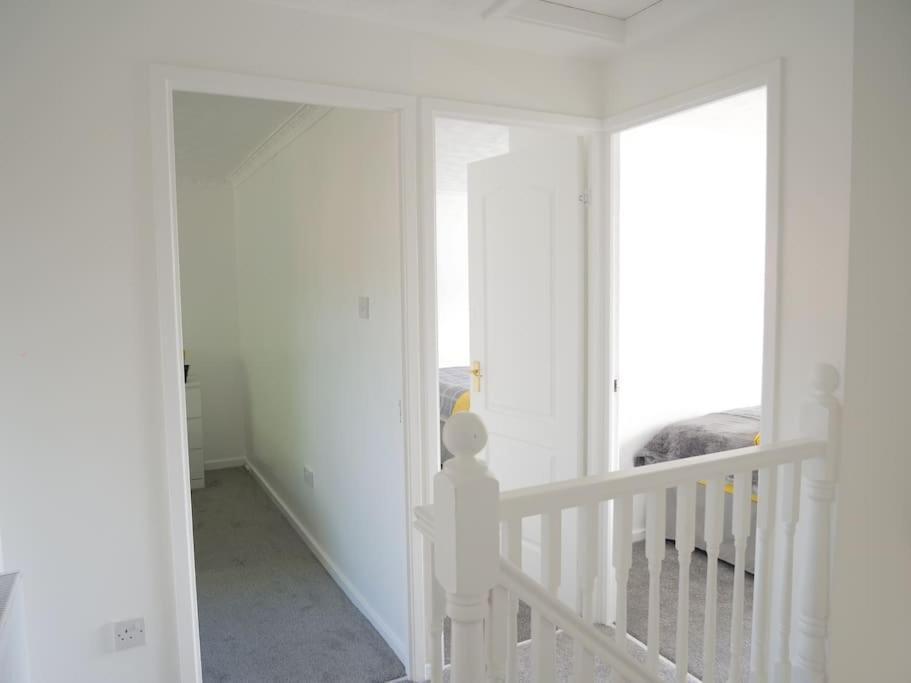 Cosy Four Bed Property With En-Suite Near To Nec Birmingham Airport And The City Екстериор снимка